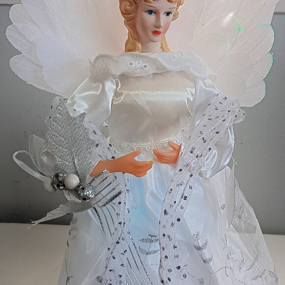 17' Lighted Fiber Optic Angel Tree Topper Ornament - Picture 3 of 6